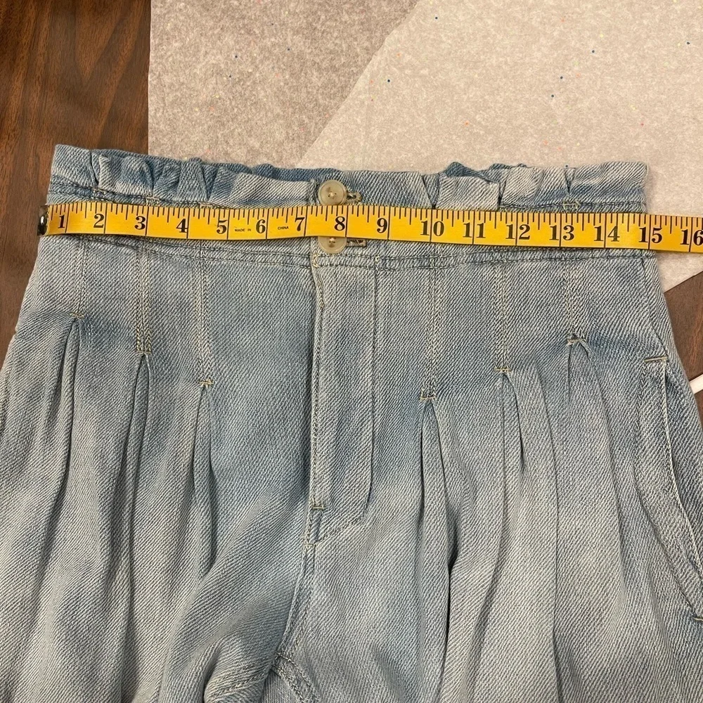 Free People Mover and Shaker Pleated Paper Bag Jean in Indigo .Size 2